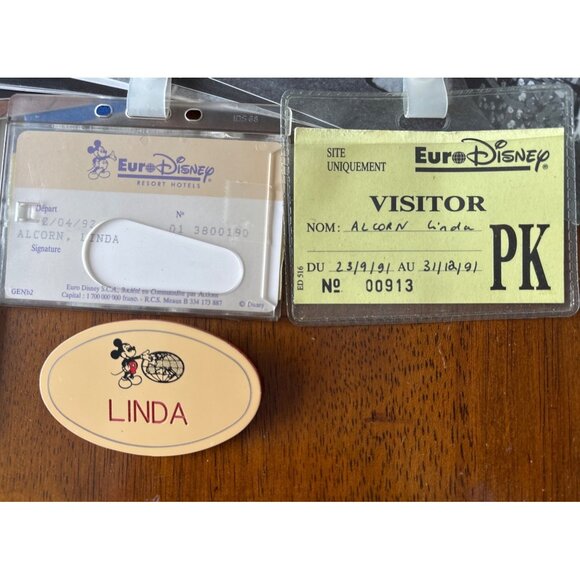 Ultimate Euro Disney Resort Memorabilia Collection Programmes Vintage Souvenirs - Picture 9 of 11